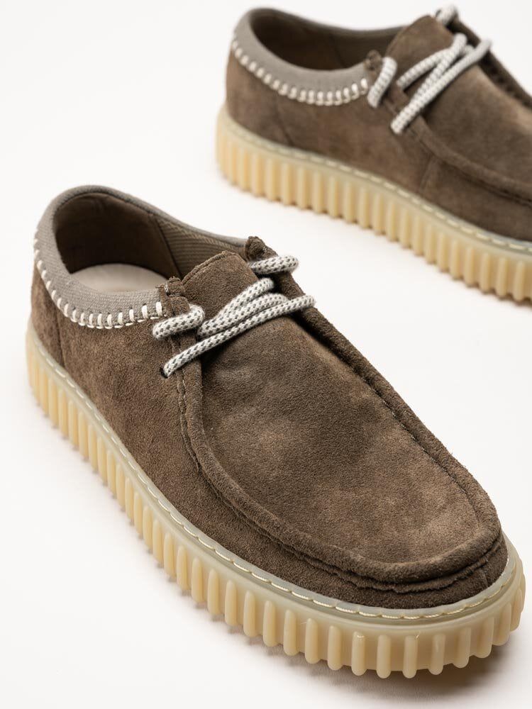 Clarks - Torhill Lo G - Grön bruna snörskor i mocka