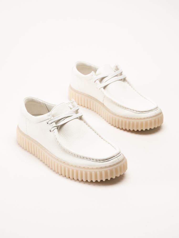 Clarks - Torhill Lo G - Vita skor i mjukt skinn