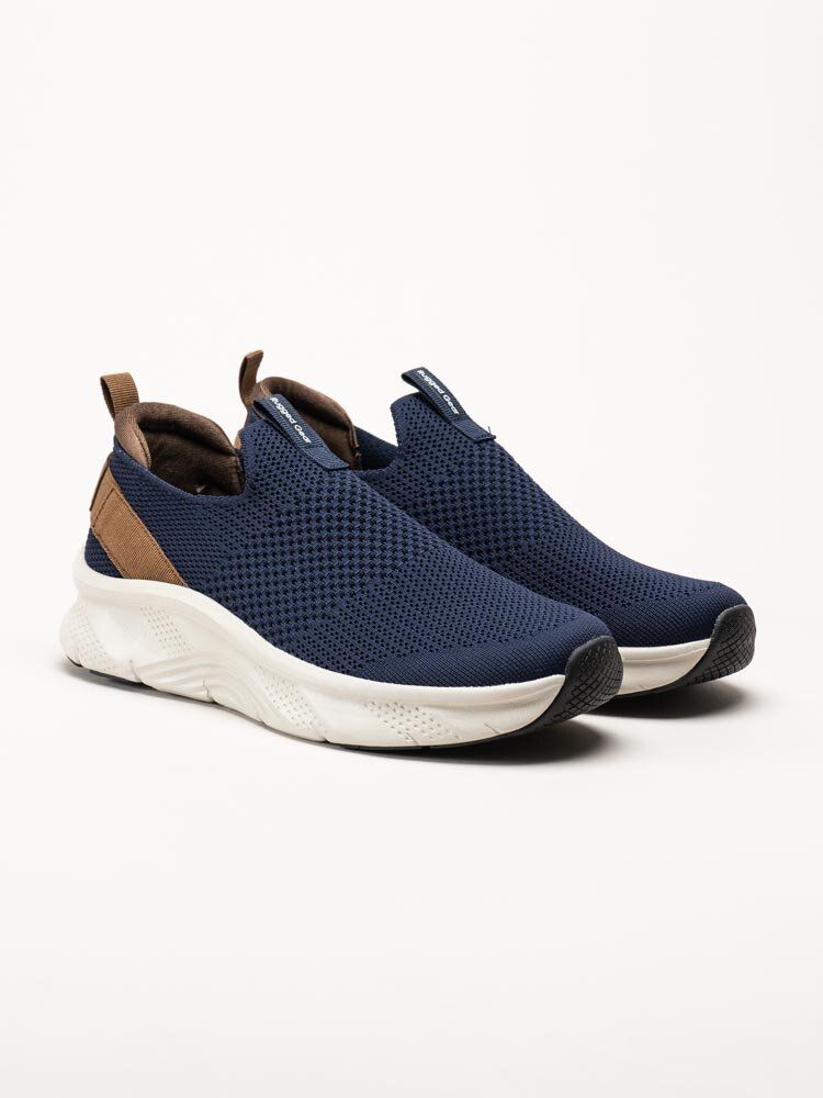 Rugged Gear - Mörkblå slip on sneakers i textil
