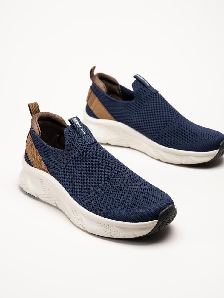 Rugged Gear - Mörkblå slip on sneakers i textil