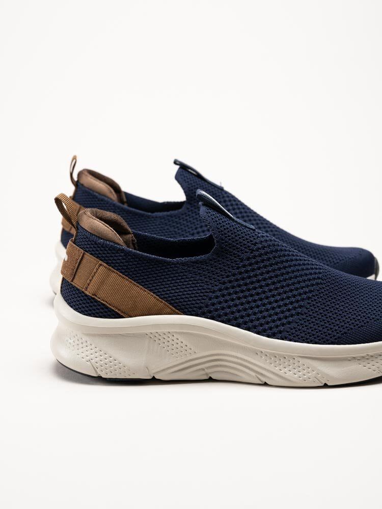 Rugged Gear - Mörkblå slip on sneakers i textil