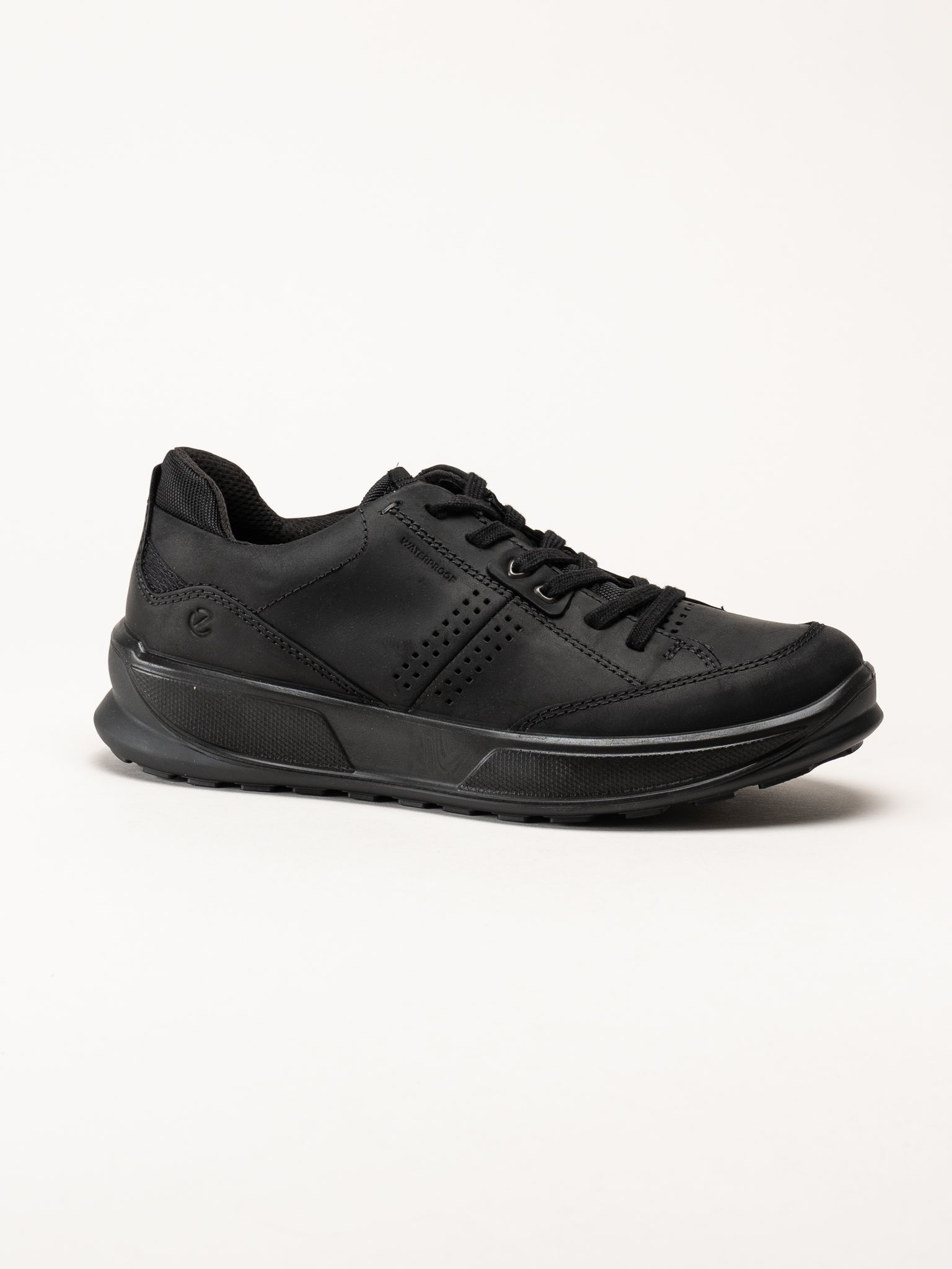 Ecco - Byway 2.0 Shoe WP - Svarta promenadskor i oljat skinn