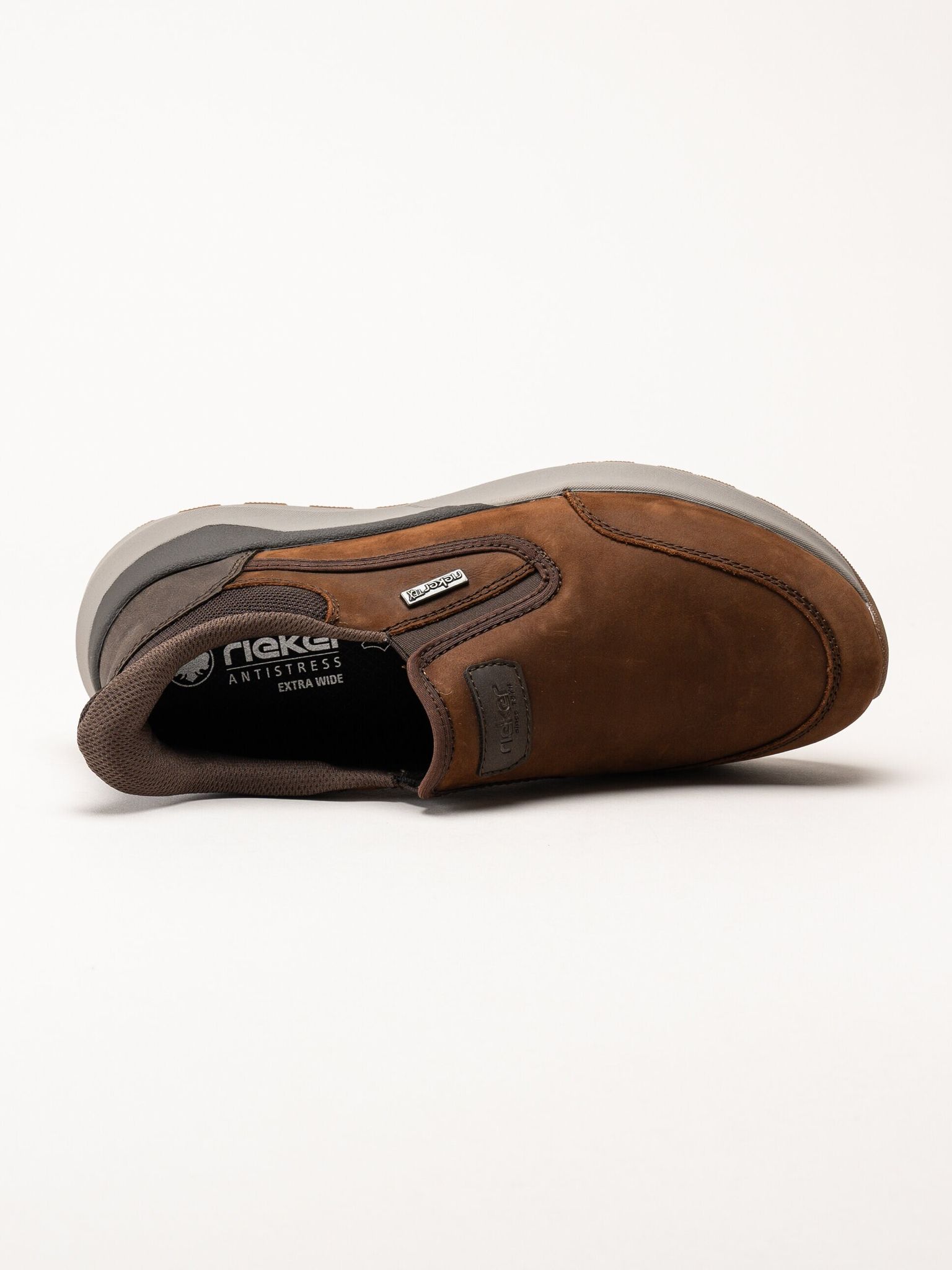 Rieker - Bruna slip on promenadskor i oljad nubuck