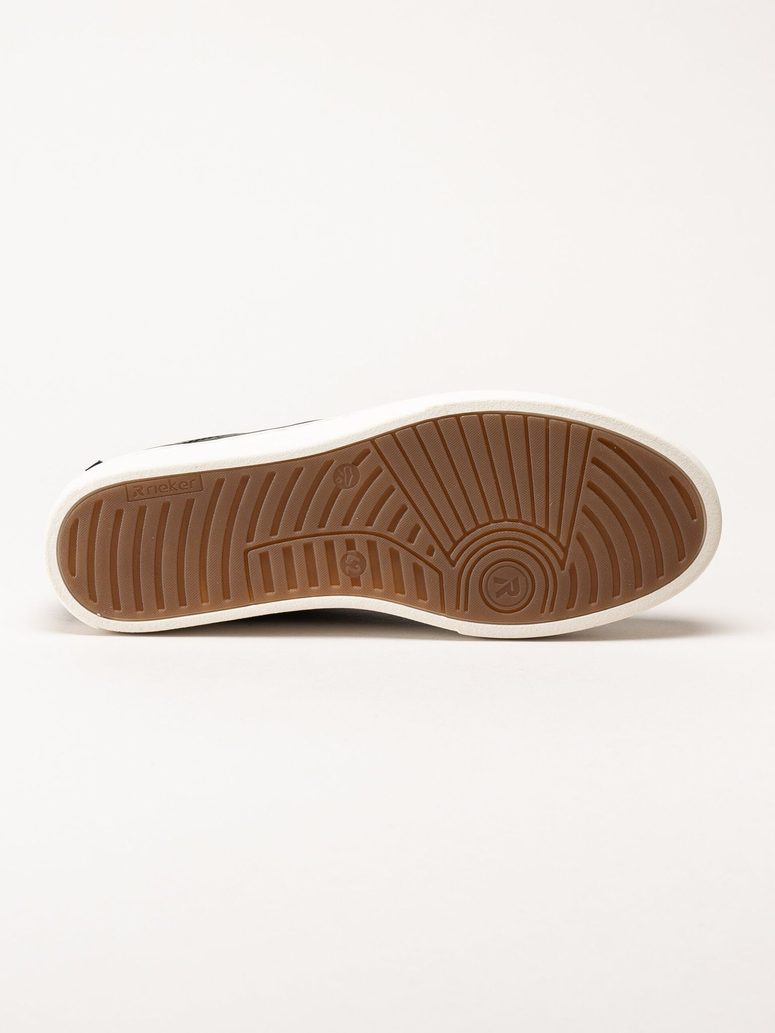 Svarta sneakers i skinn