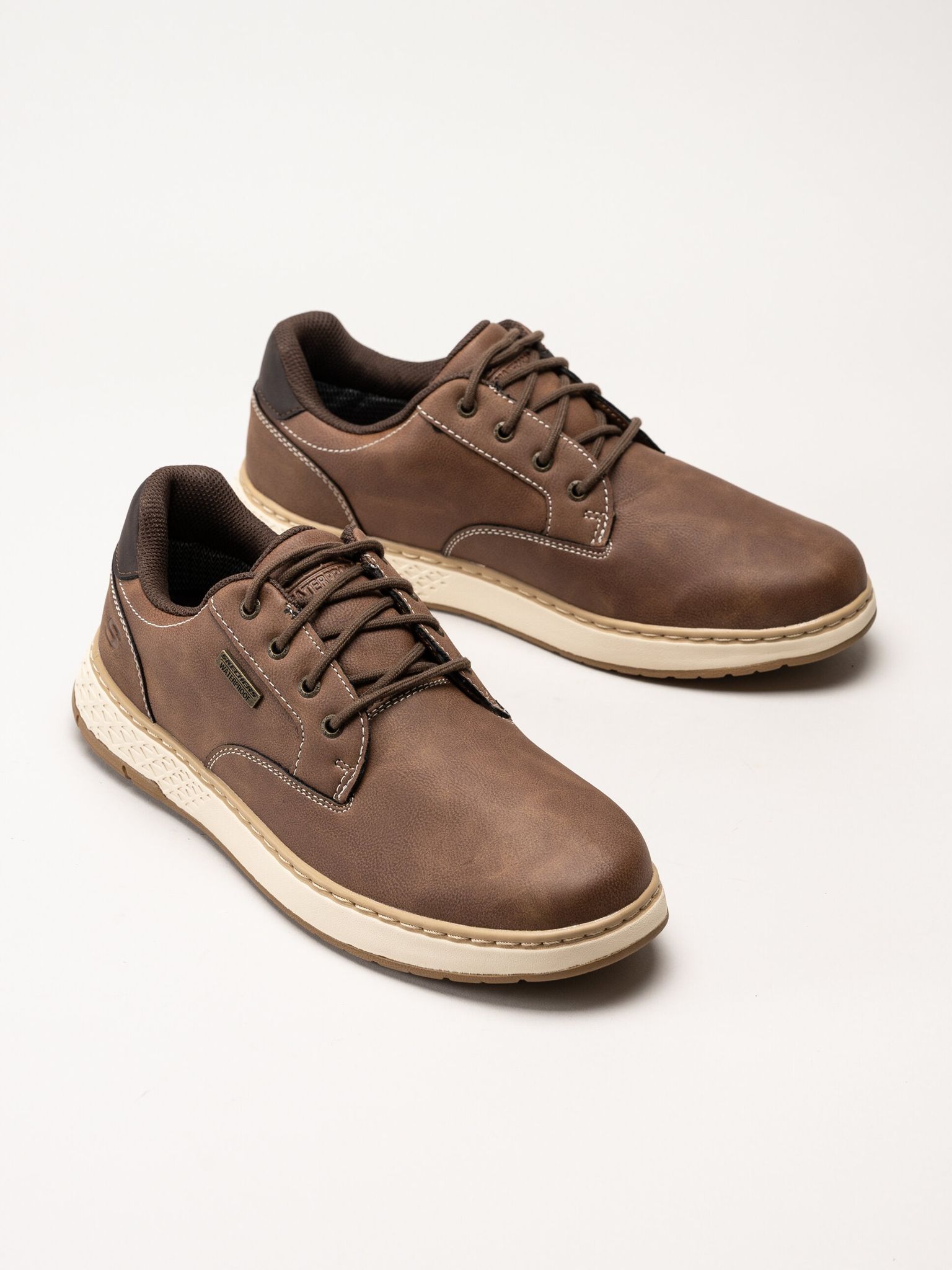 Skechers - Garlan - Pryor - Bruna vattentäta promenadskor