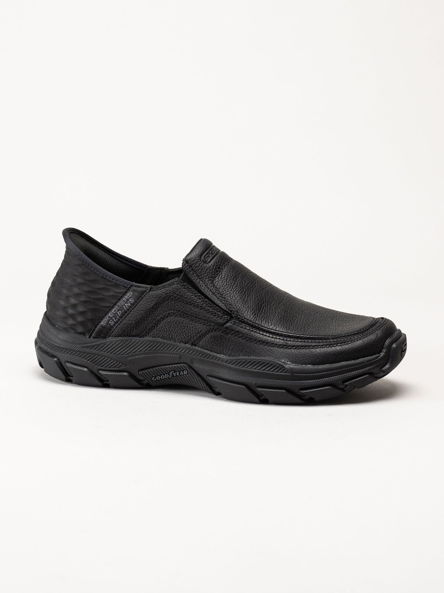 Skechers - Slip-Ins Respected - Elgin - Svarta slip-Ins promenadskor i skinn
