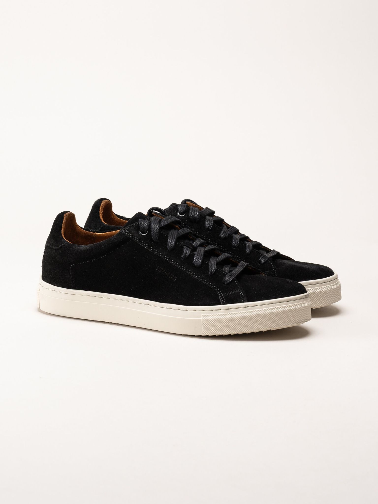 Strömberg - Arezzo - Svarta sneakers i mocka