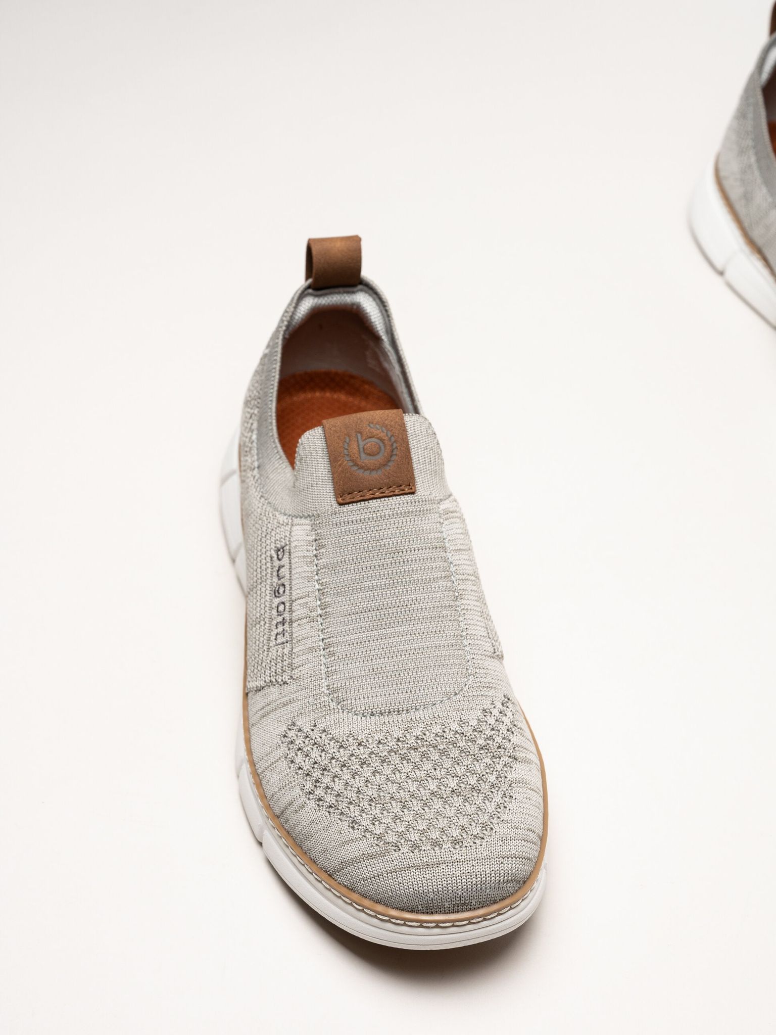 Bugatti - Passadena - Beige slip on sneakers i mesh