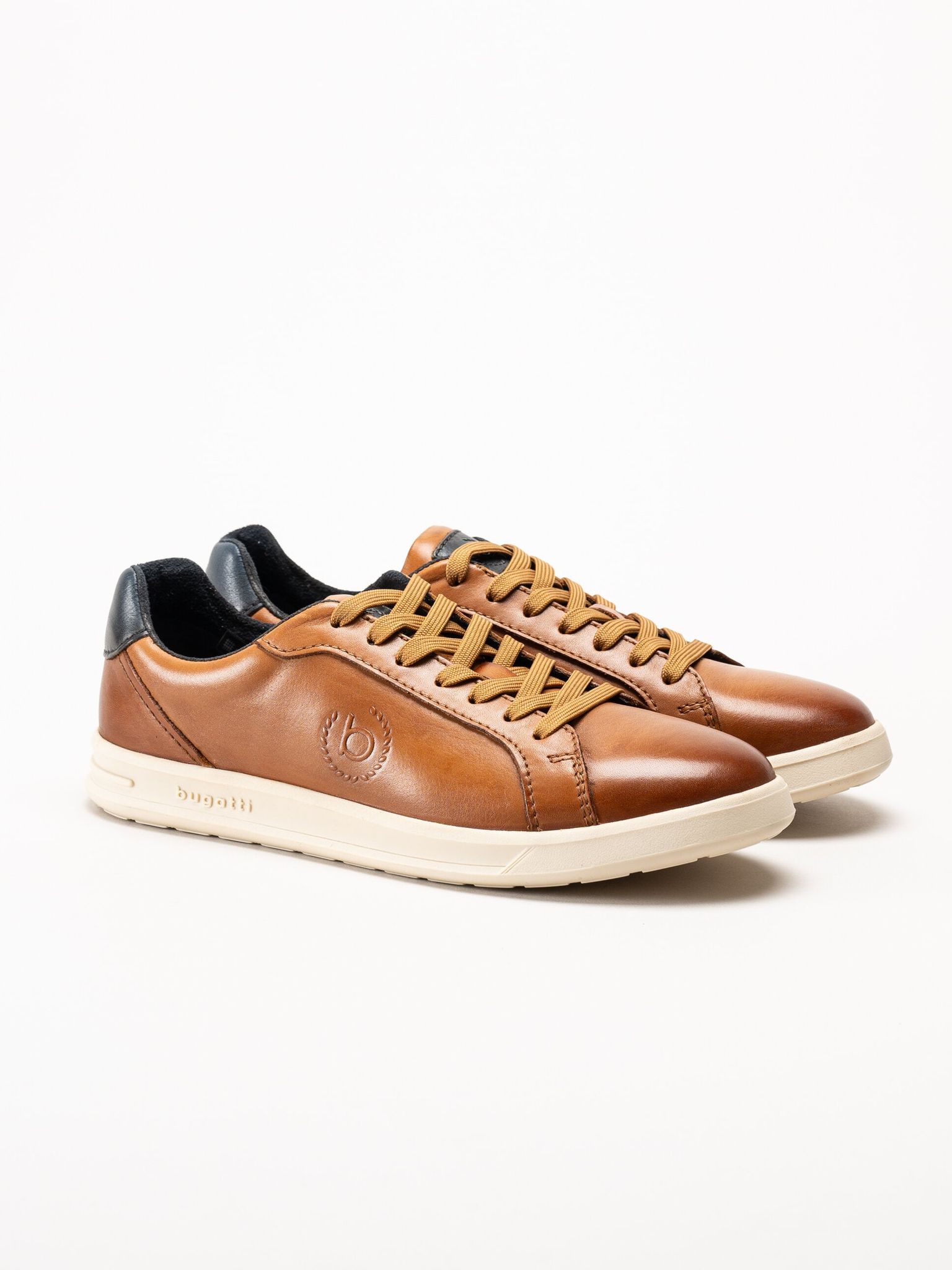 Bugatti - Powder - Ljusbruna sneakers i skinn