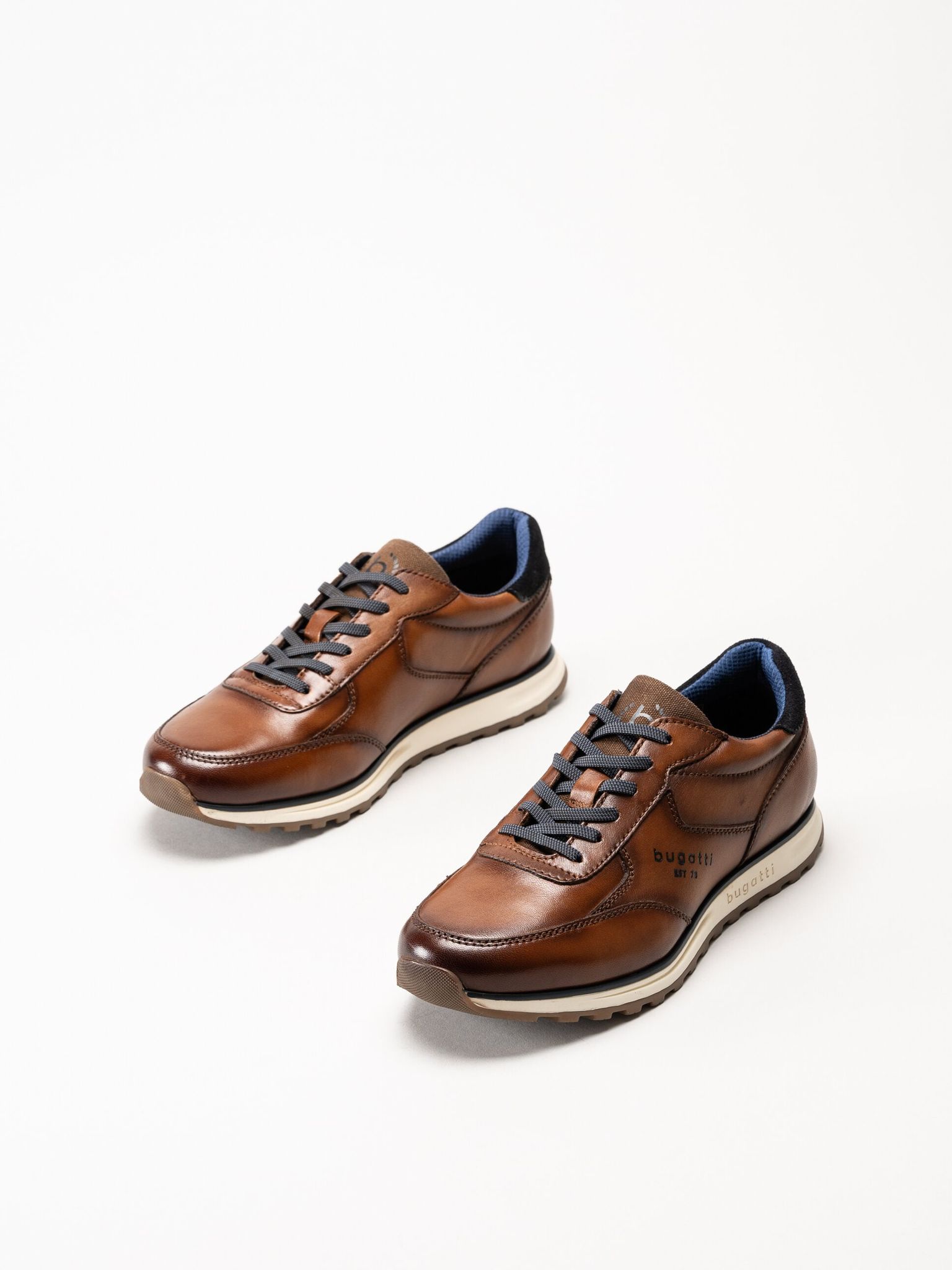 Bugatti - Cirino - Bruna dressad sneaker i skinn