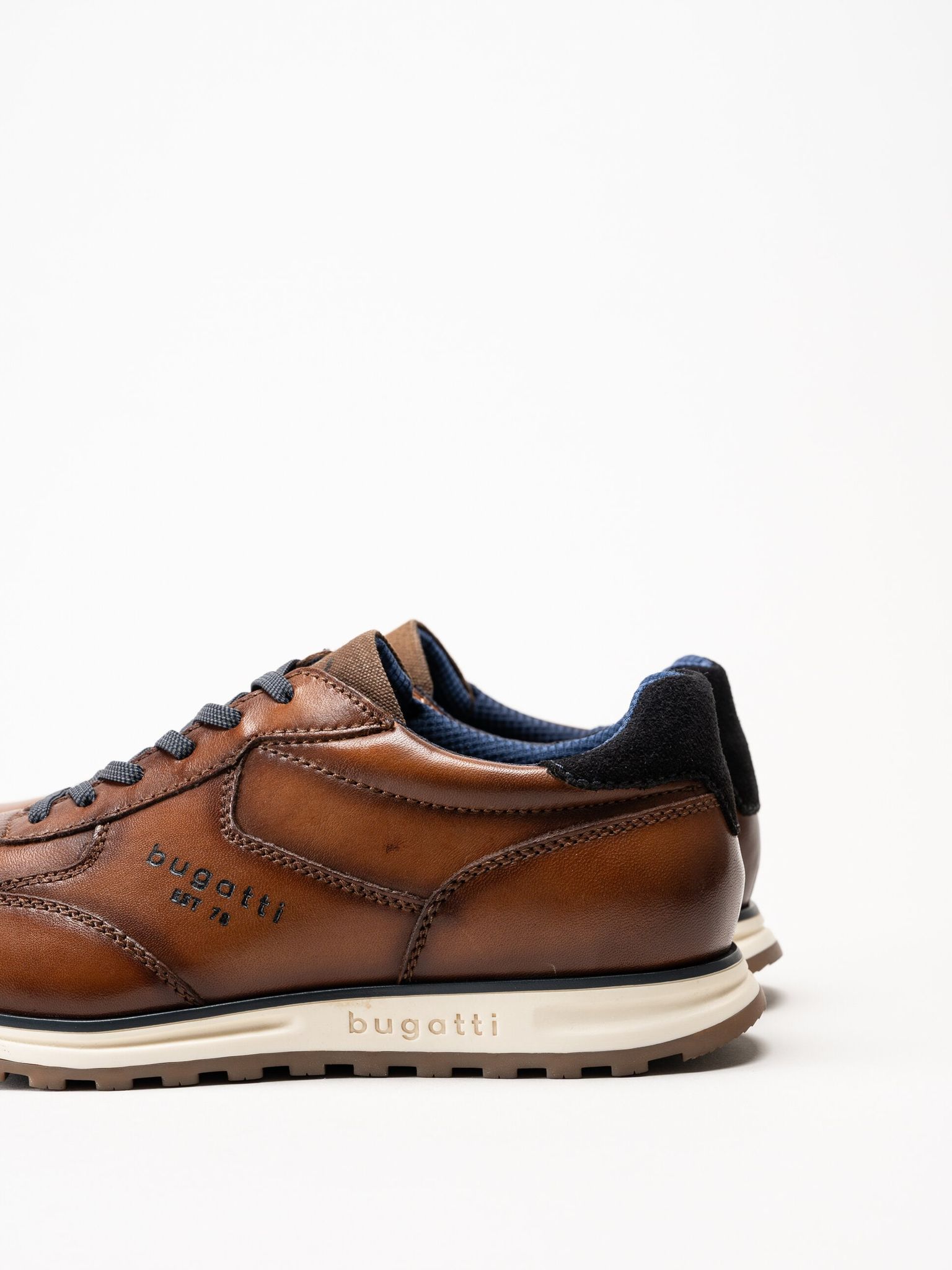 Bugatti - Cirino - Bruna dressad sneaker i skinn