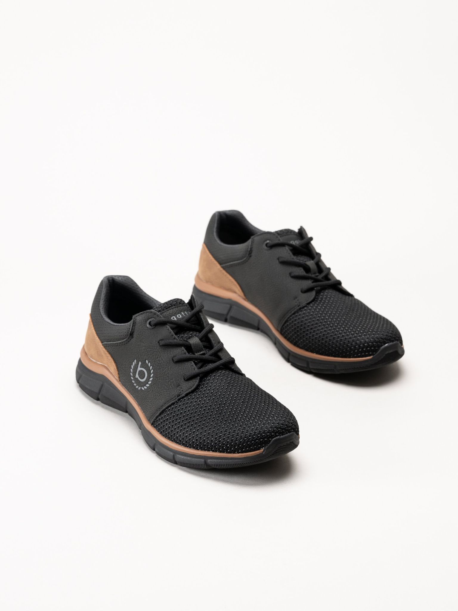 Bugatti - Soa - Svarta sneakers i textil