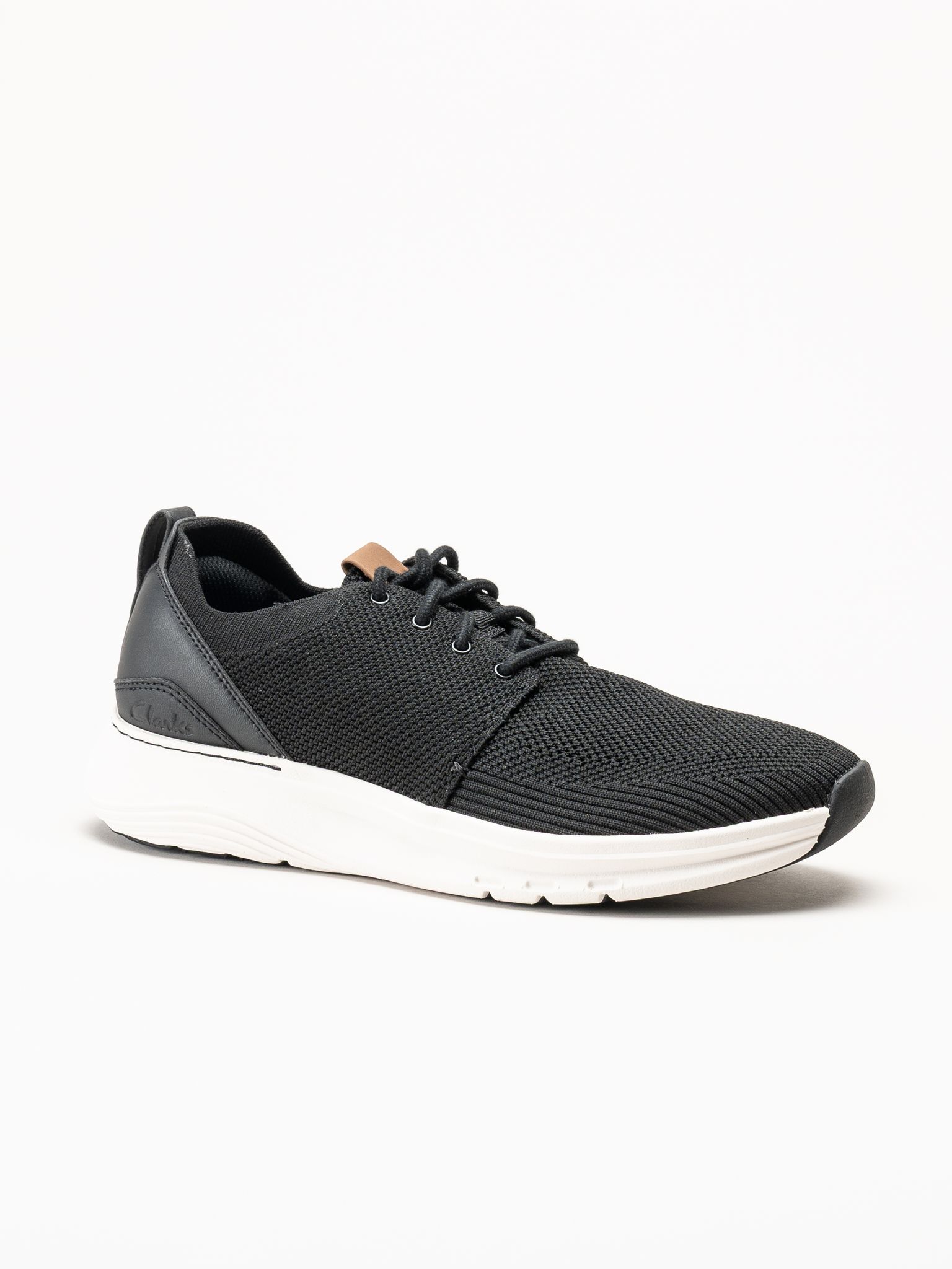 Clarks - Motion Trek MX - Svarta sneakers i stickad textil