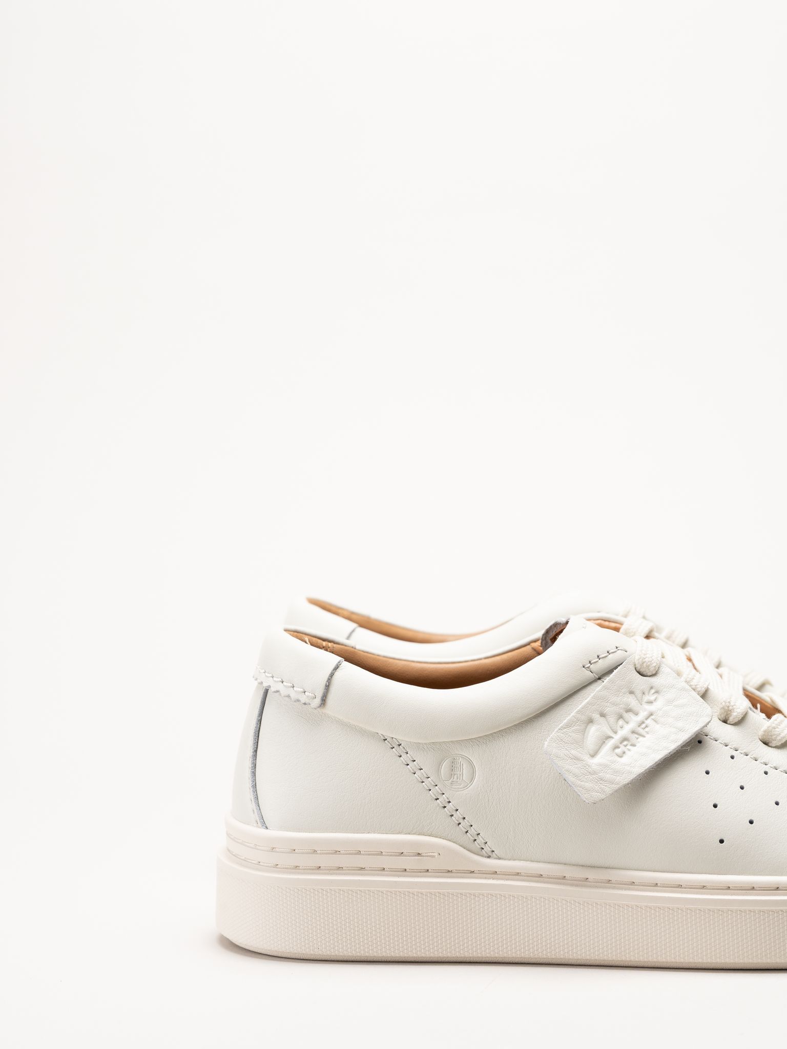 Clarks - Craft Swift - Vita sneakers i skinn