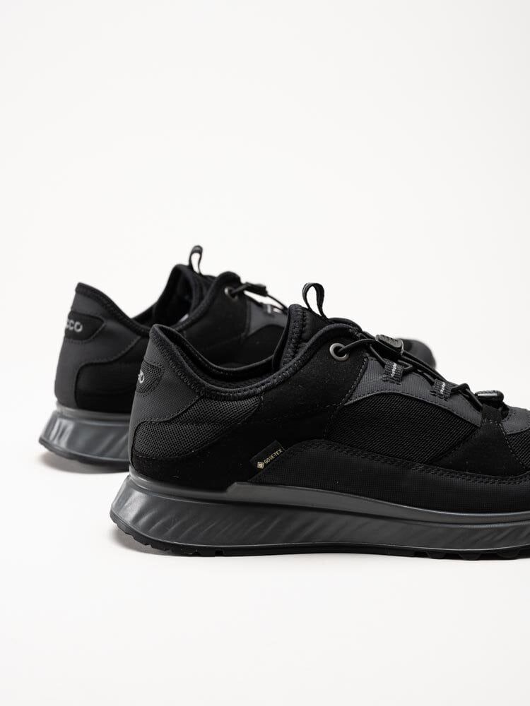 Ecco - Exostride - Svarta sportiga sneakers med Gore-Tex