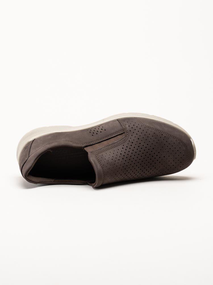Ecco - Irving Slip On Perf - Bruna slip on sneakers i nubuck