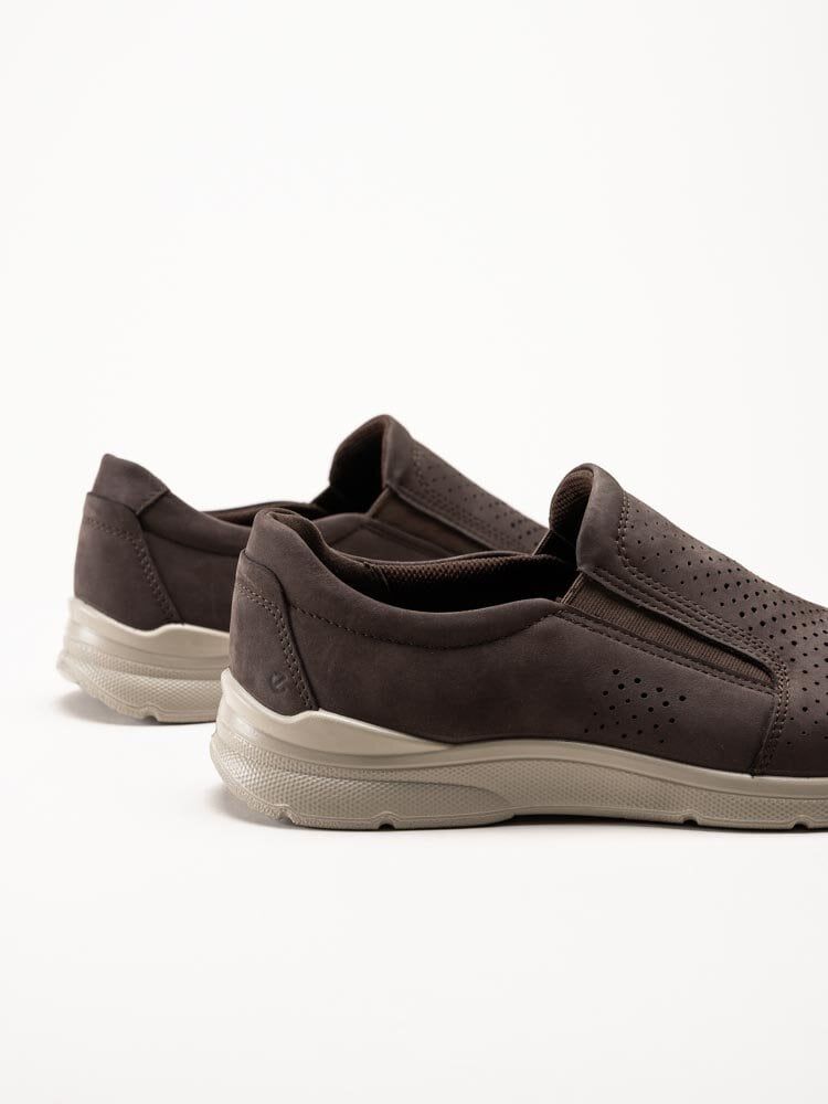 Ecco - Irving Slip On Perf - Bruna slip on sneakers i nubuck