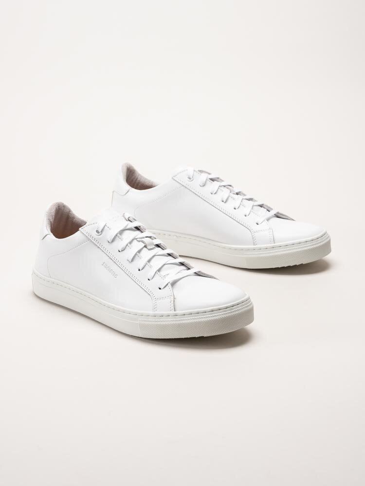 Strömberg - Arezzo - Vita sneakers i skinn