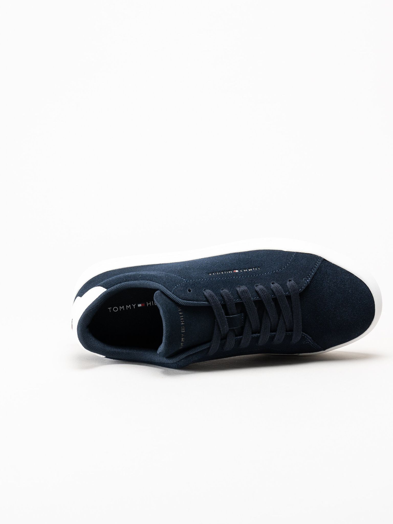 Tommy Hilfiger - TH Court Core Suede - Mörkblåa sneakers i mocka