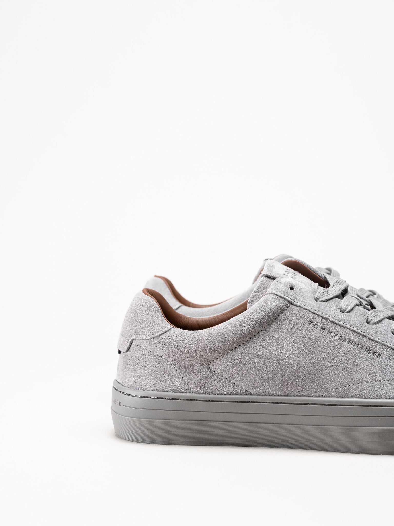 Tommy Hilfiger - Park Premium - Grå sneakers i mocka