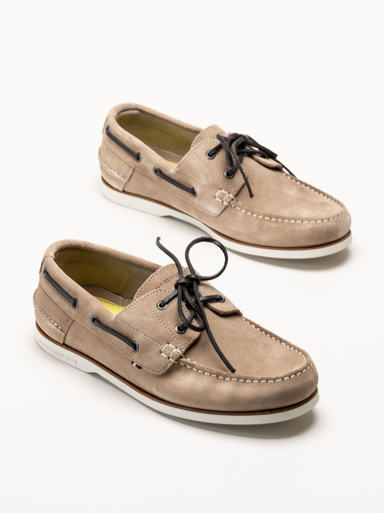 Tommy Hilfiger - Boat Shoe Suede - Beige seglarskor i mocka