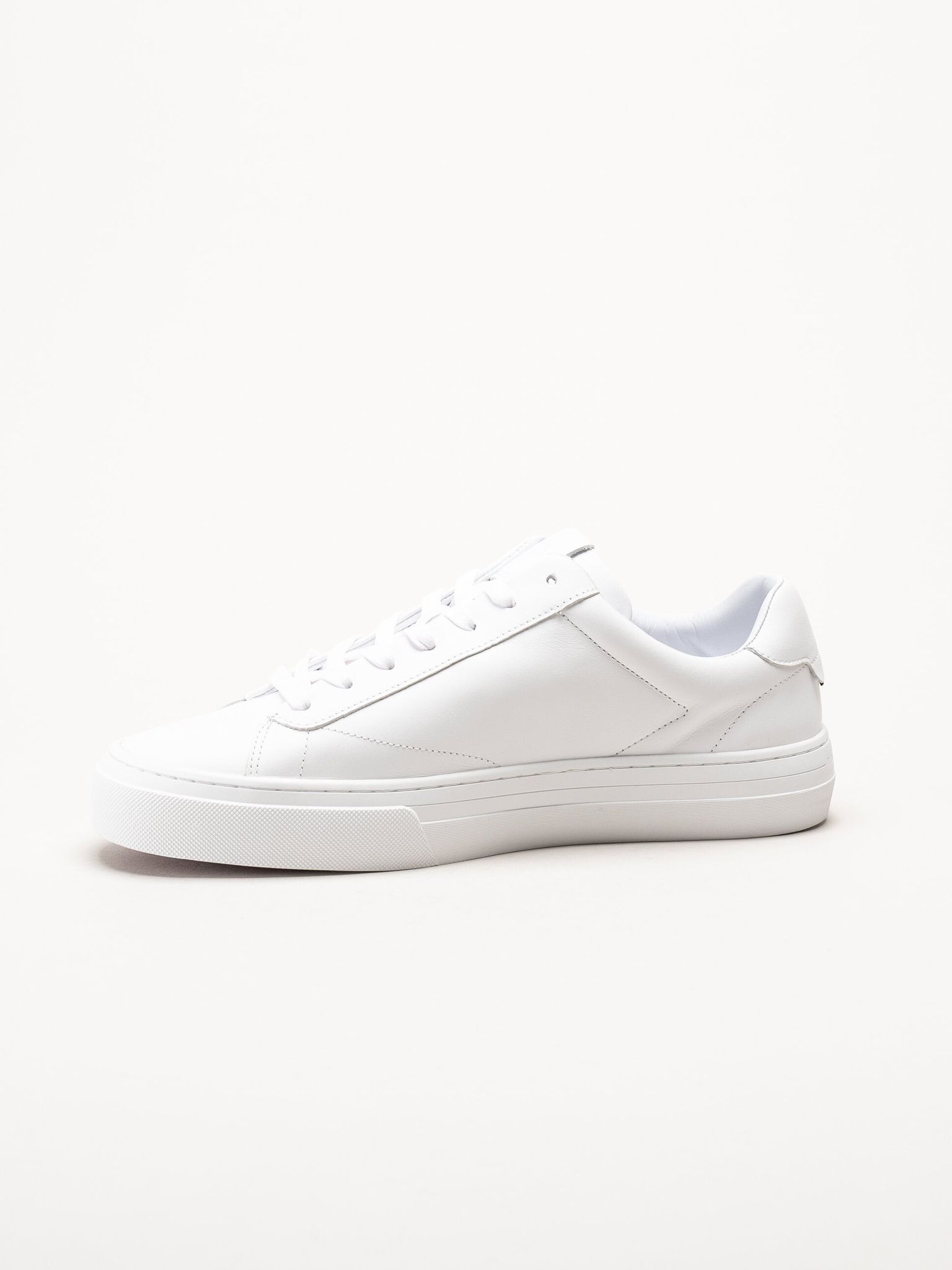Tommy Hilfiger - Premium Dress Cupsole - Vita sneakers i skinn