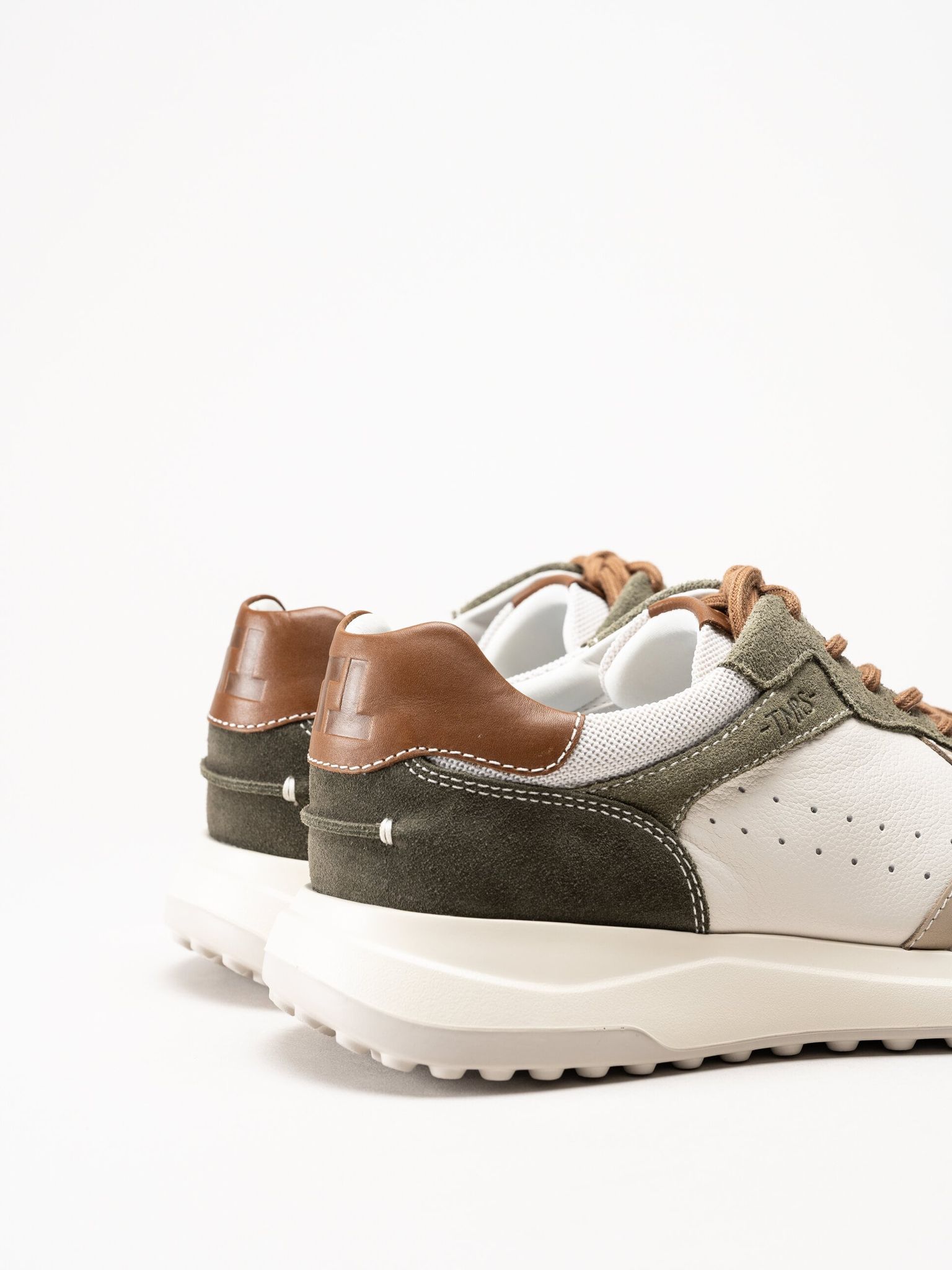 Tamaris - Beige sneakers i mocka
