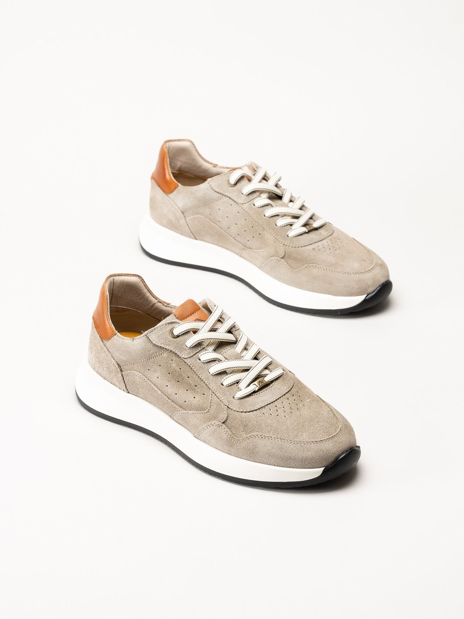 Ambitious - Beige sneakers i mocka
