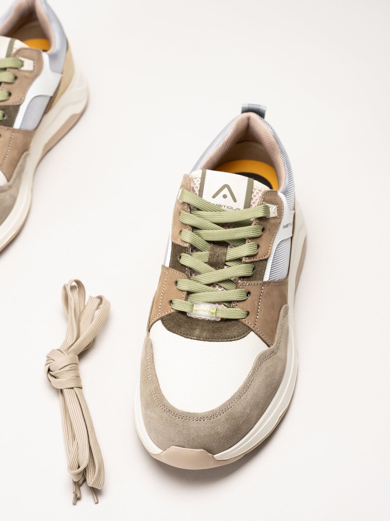 Ambitious - Bruna sneakers i mocka och skinn