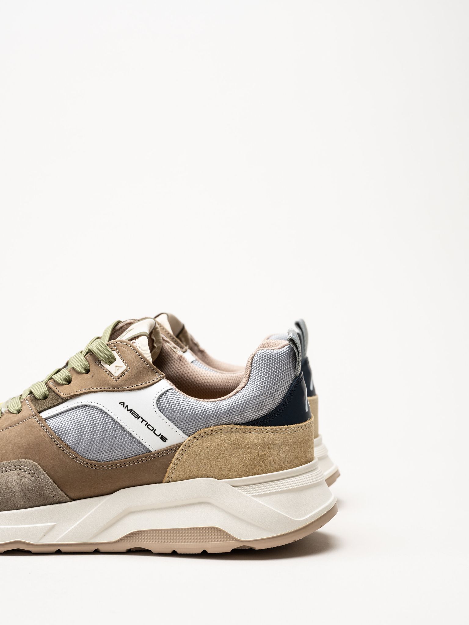 Ambitious - Bruna sneakers i mocka och skinn