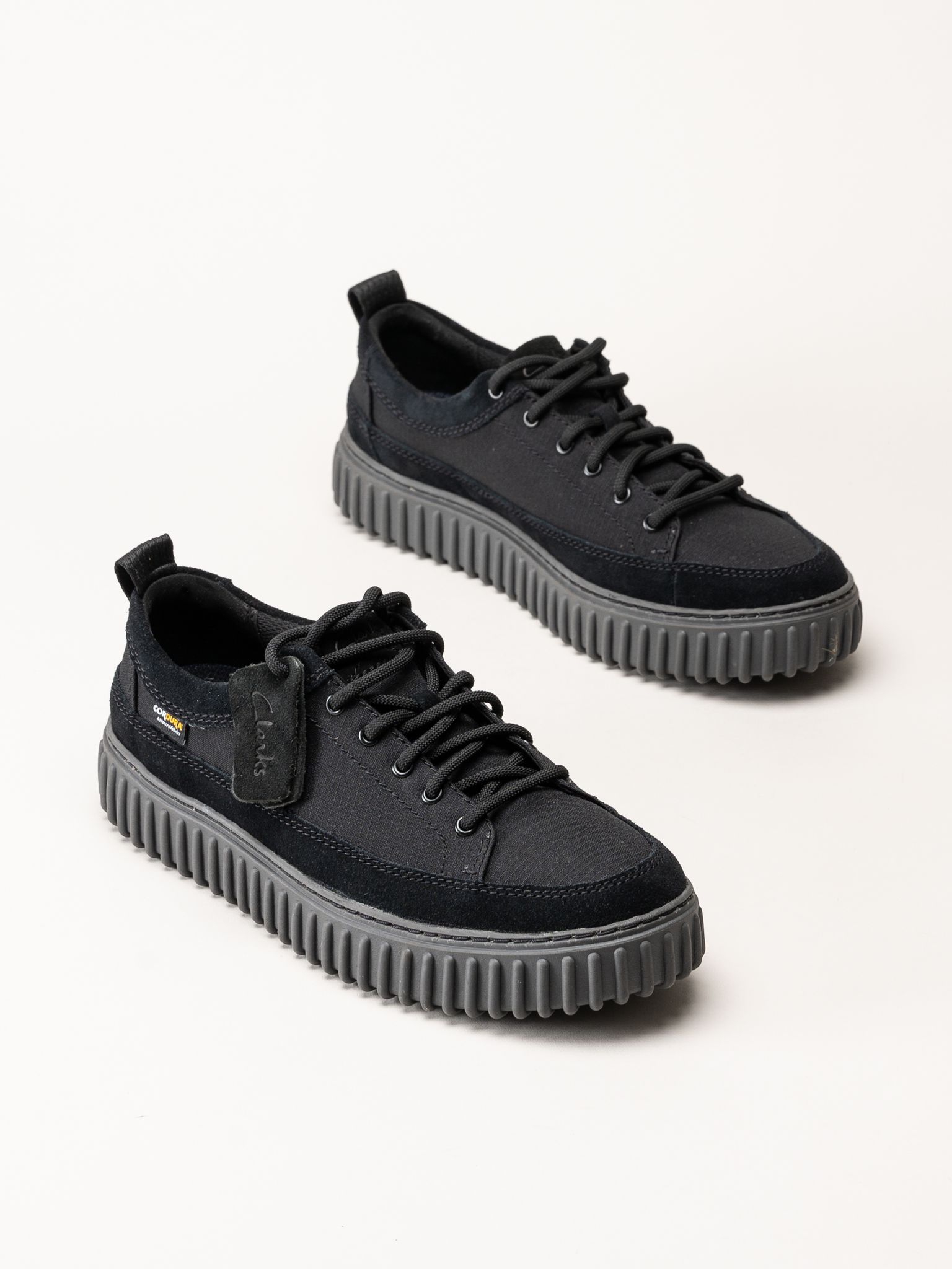 Clarks - Torhill Lace - Svarta snörskor