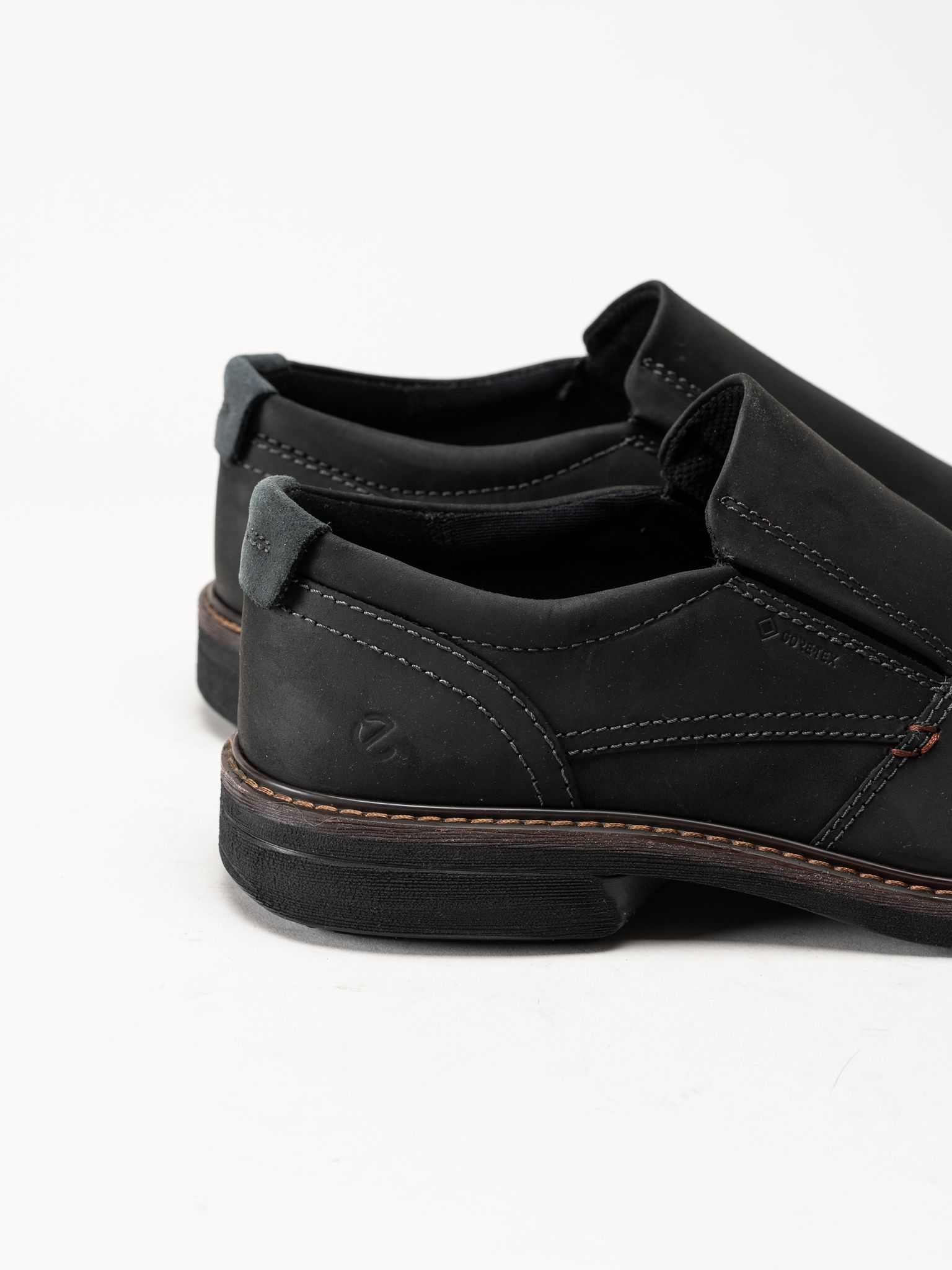 Ecco - Turn - Svarta slip on skor