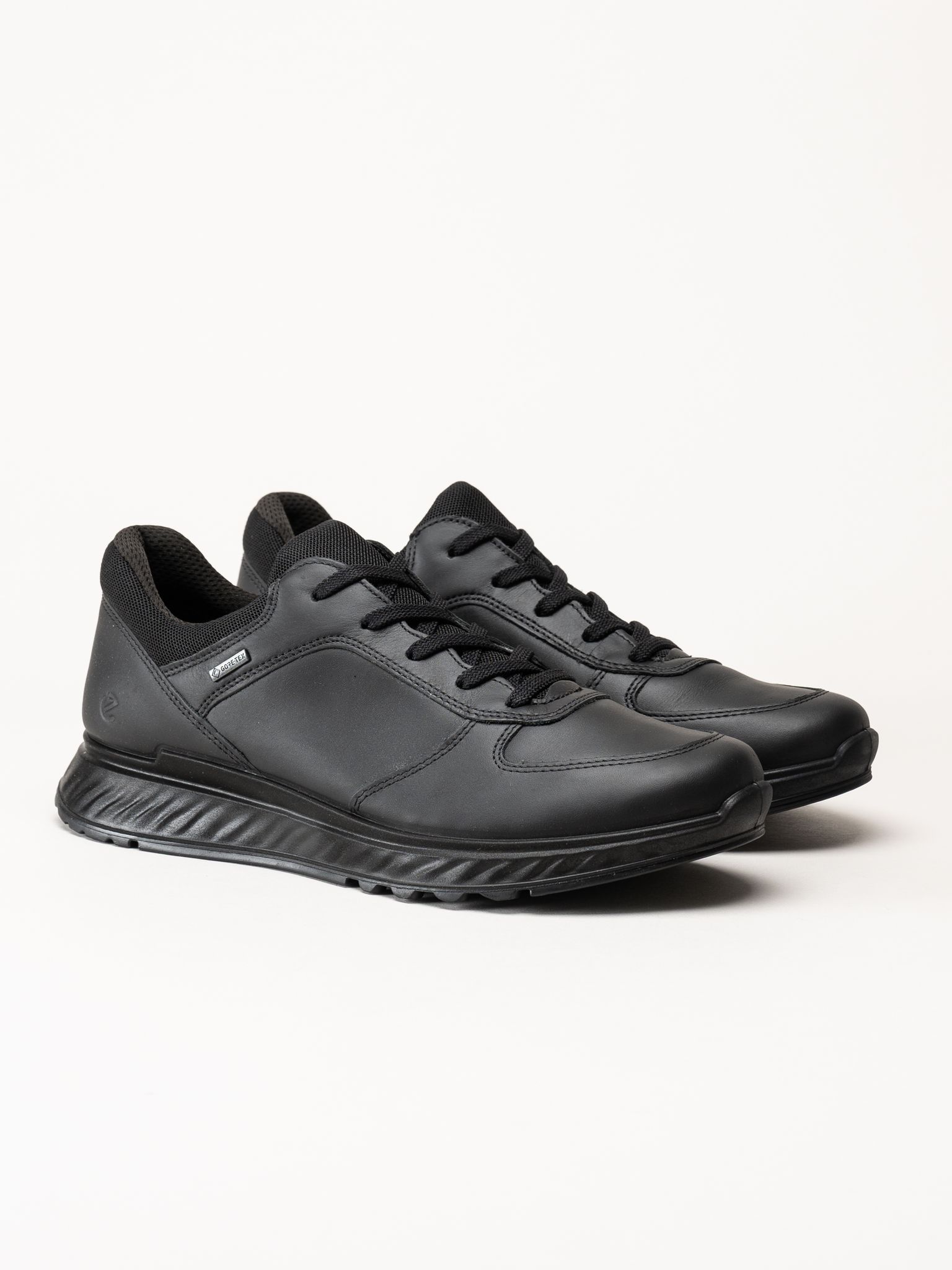 Ecco - Exostride - Svarta sneakers
