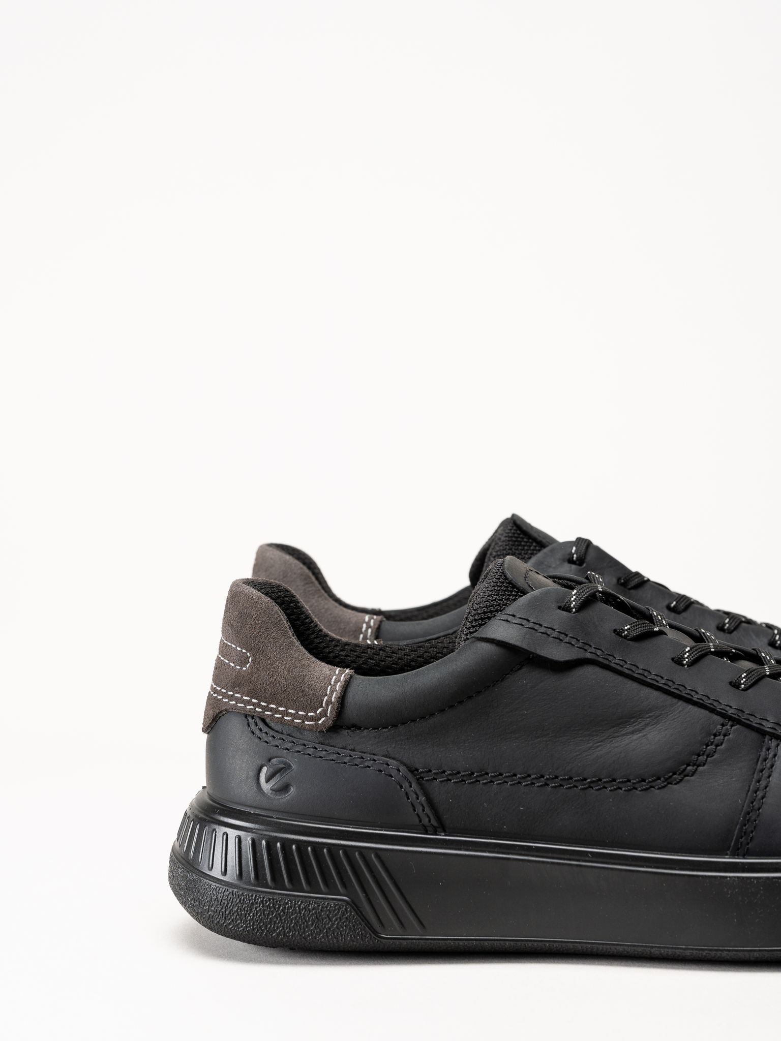 Ecco - Move - Svarta sneakers