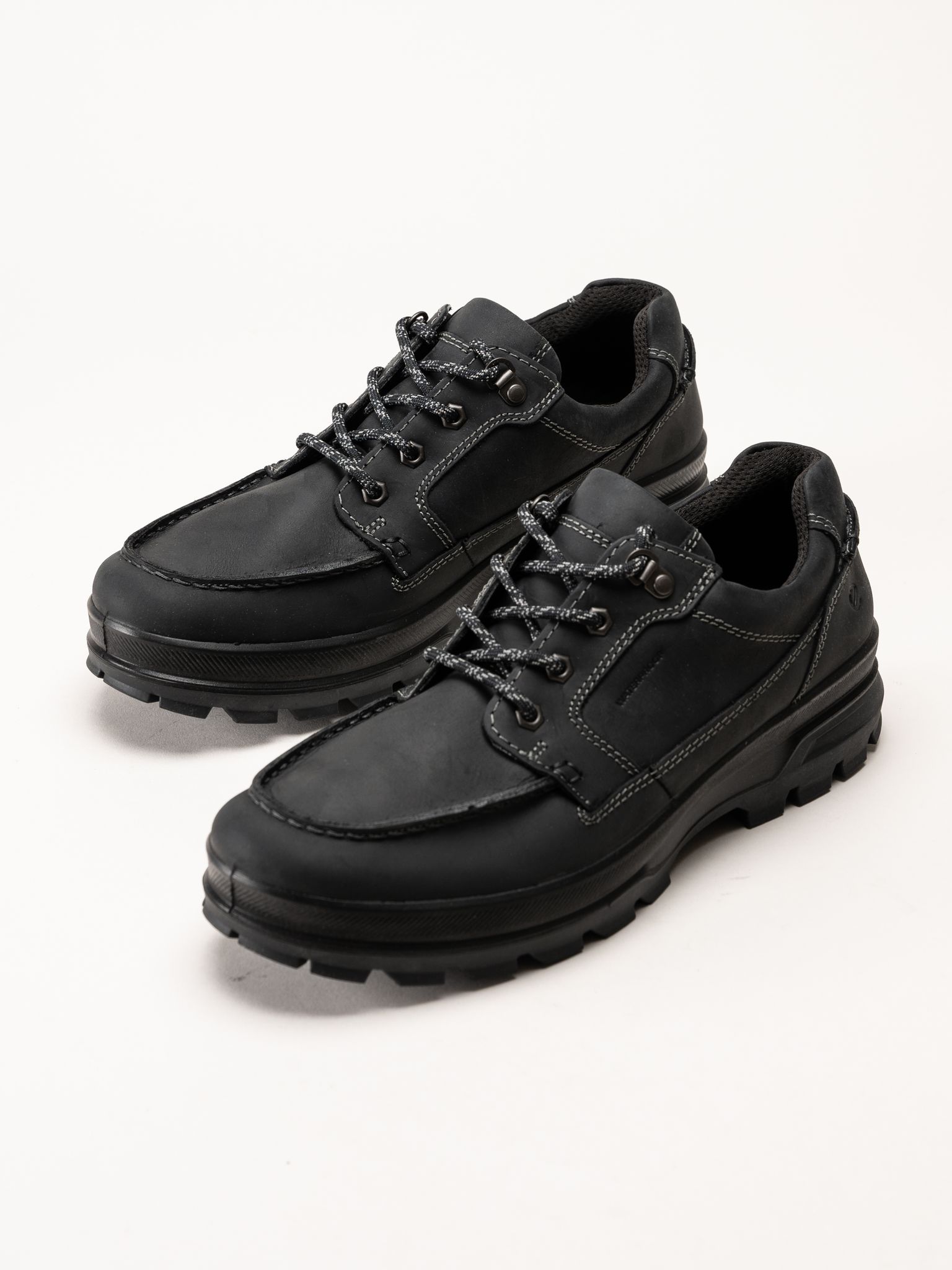 Ecco - Rugged Track - Svarta promenadskor