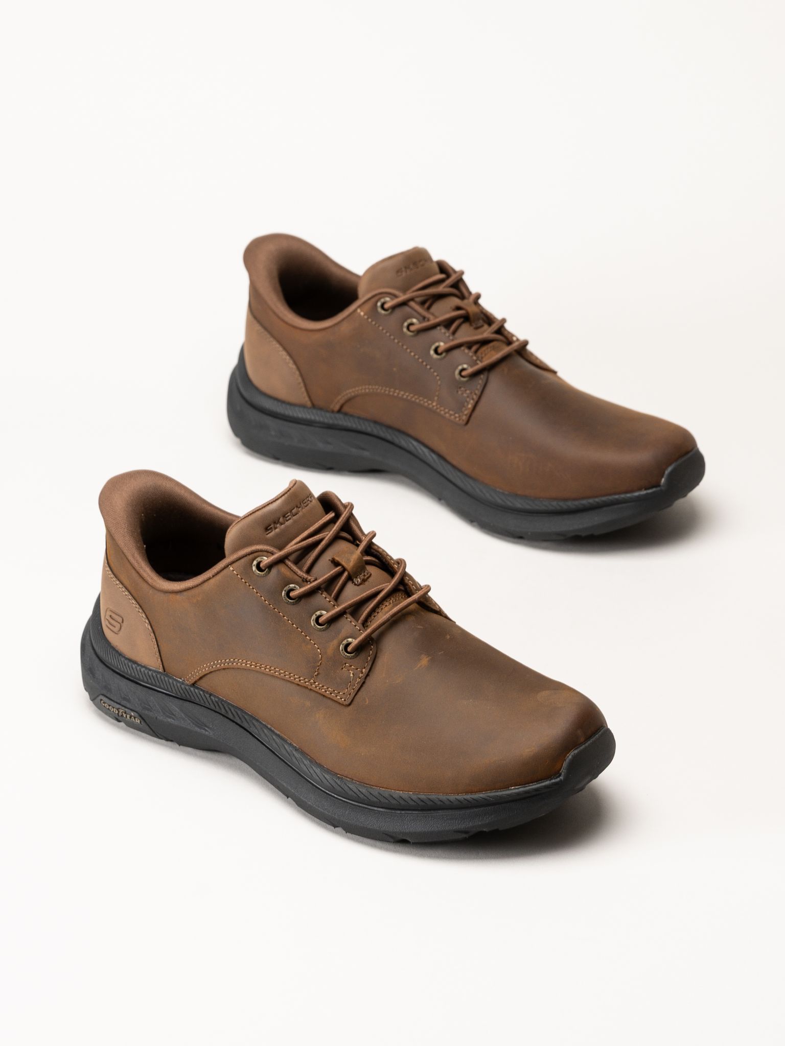 Skechers - Pollard Colt - Mörkbruna snörskor