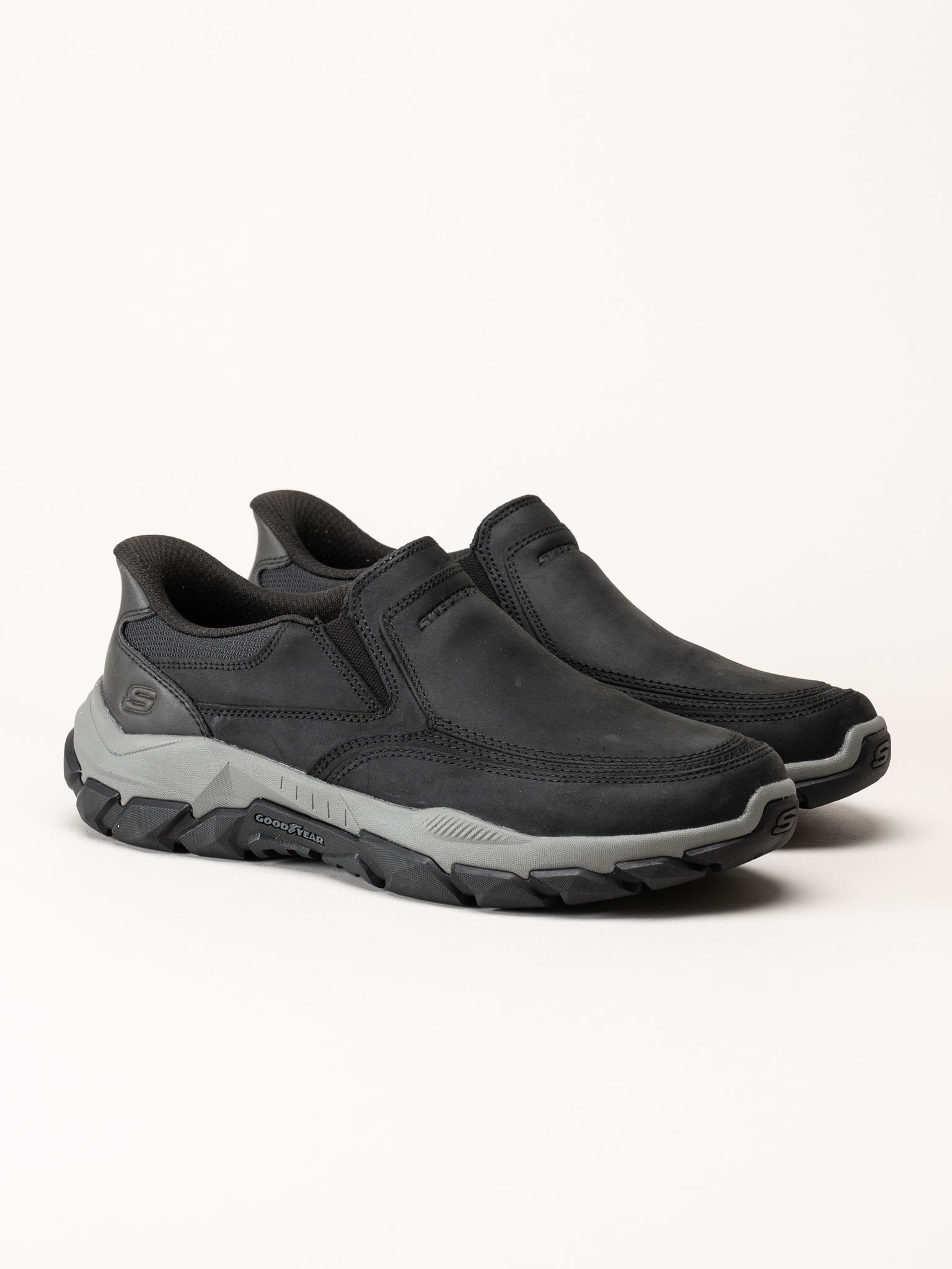 Skechers - Relaxed Fit - Svarta promenadskor
