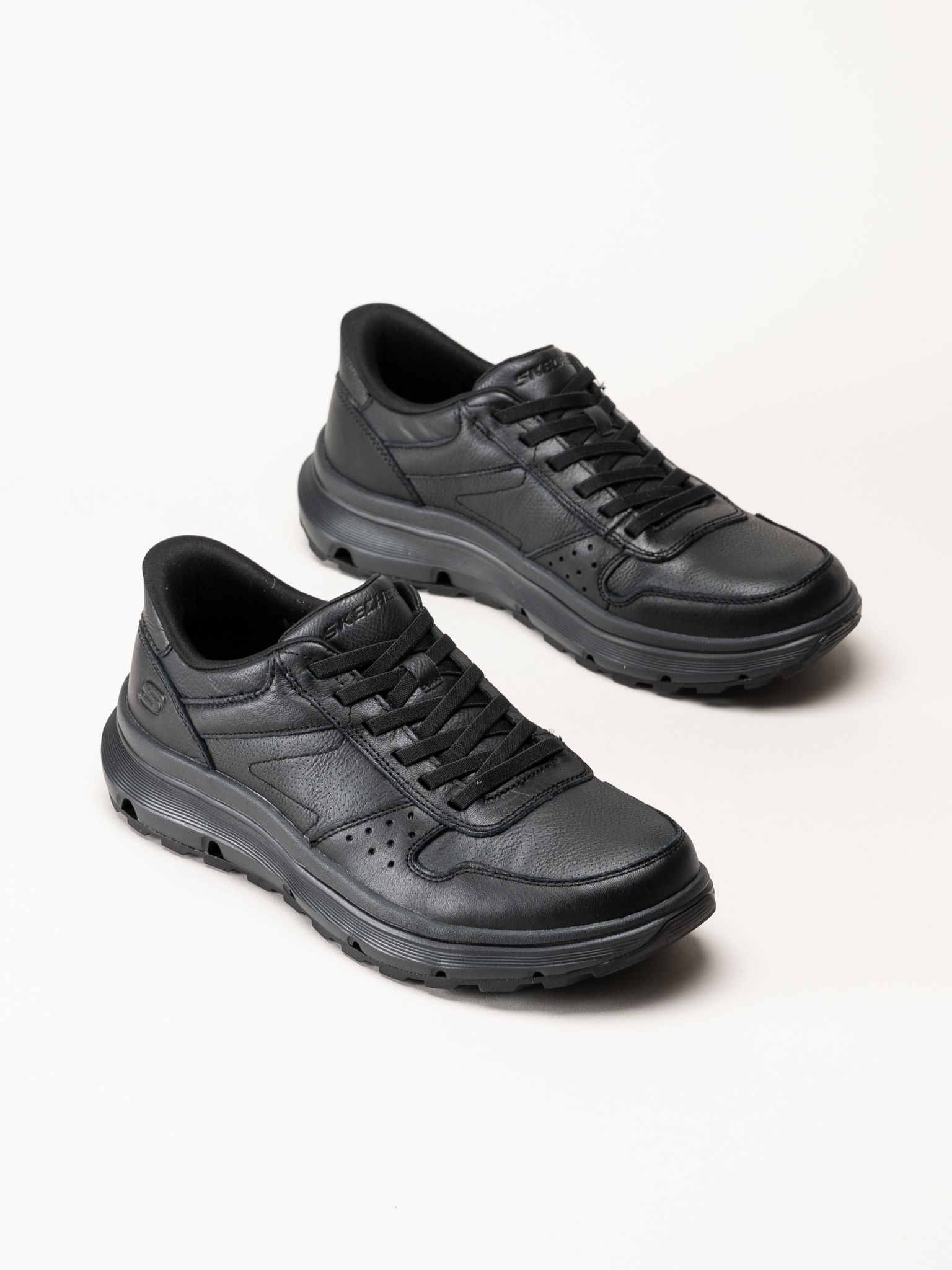 Skechers - Garza Ultra - Tyrell - Svarta sneakers