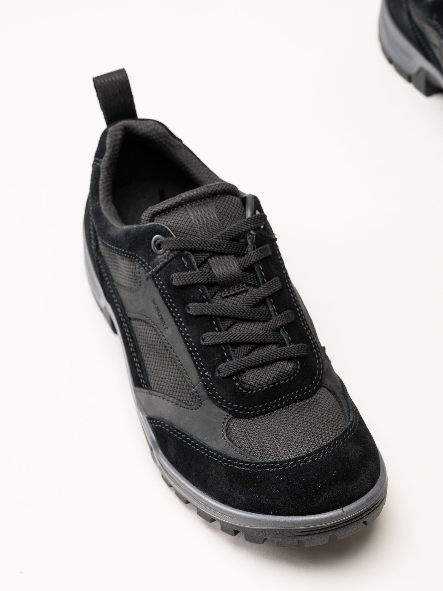 Ecco - Xpedition III - Svarta sneakers