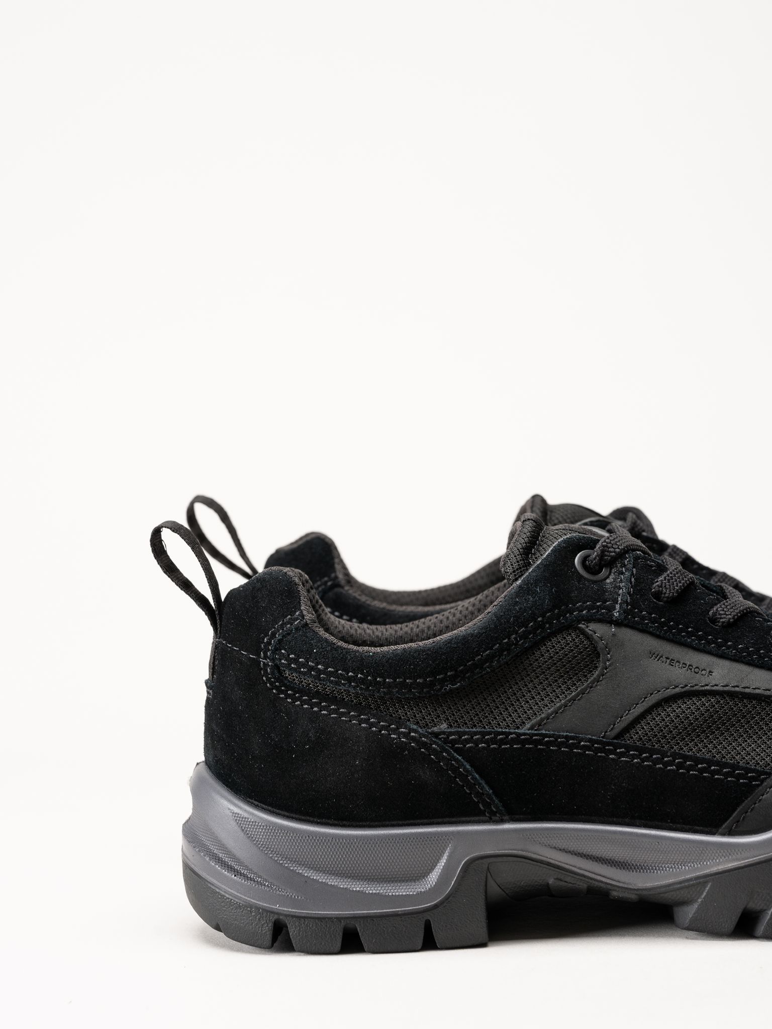 Ecco - Xpedition III - Svarta sneakers