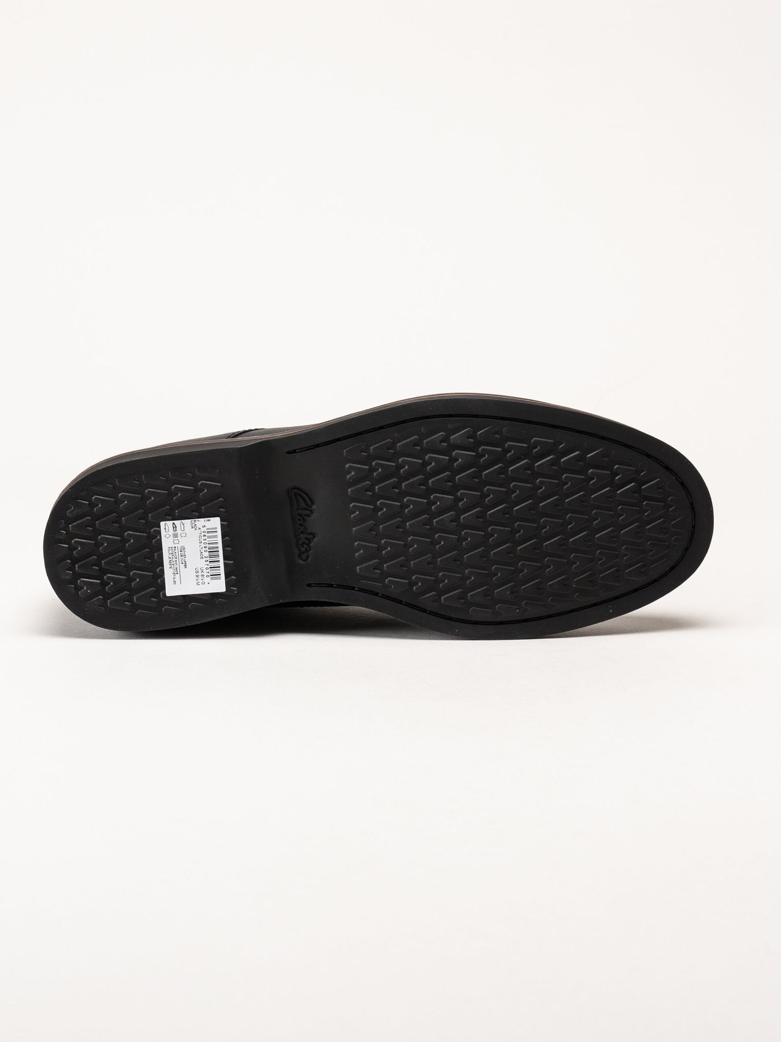 Clarks - Atticus LTLace G - Svarta skinnskor med snörning