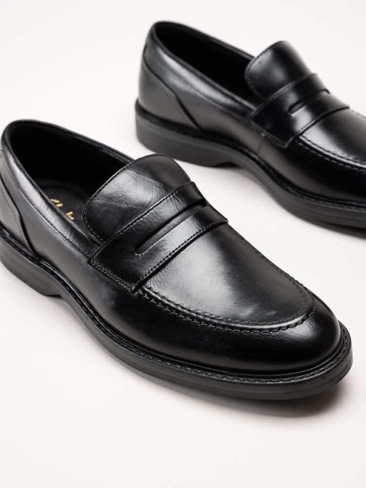 Clarks - Aldwin Step G - Svarta slip-on loafers i skinn