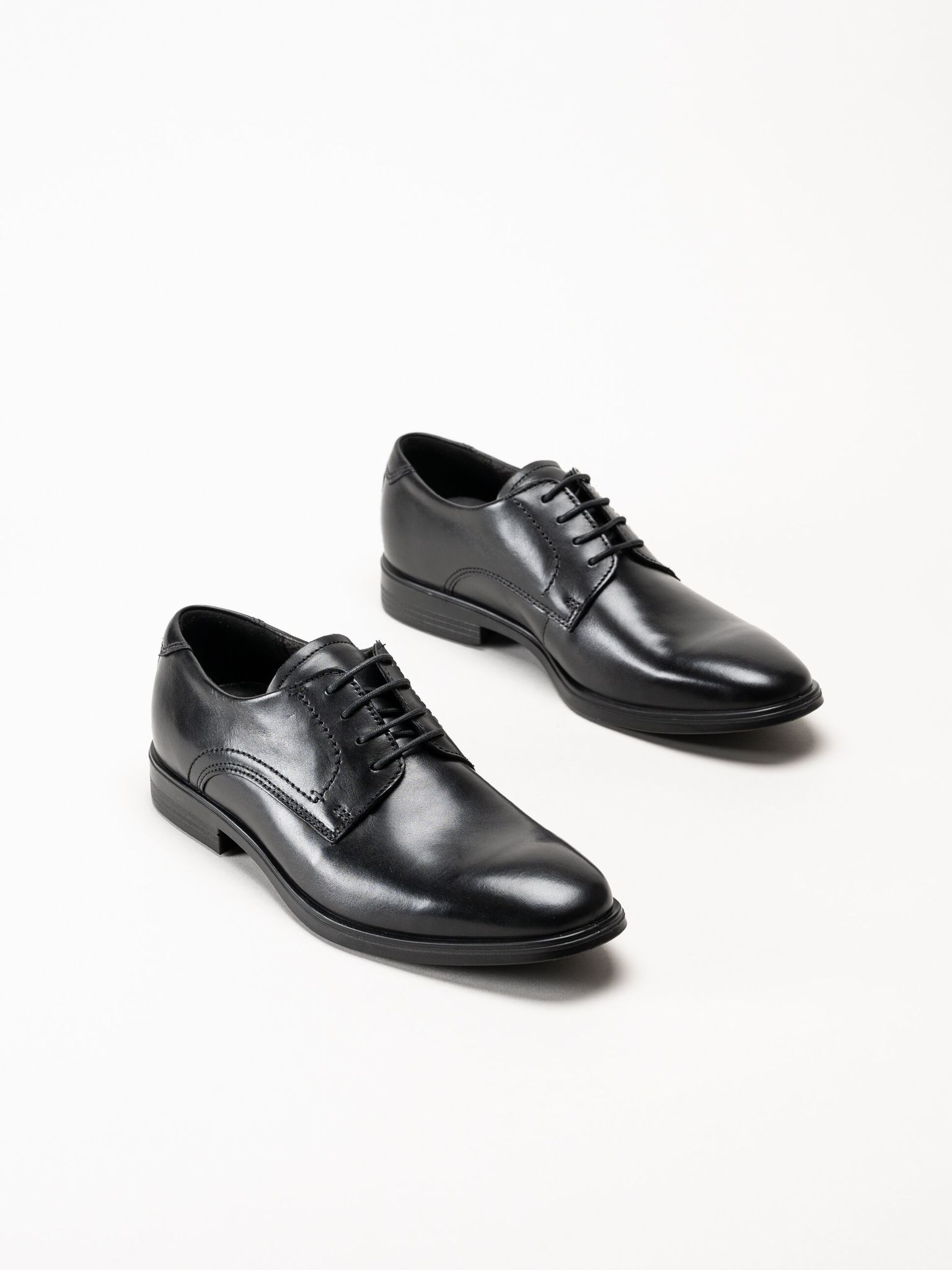 Ecco - Melbourne M Derby - Svarta snörskor i skinn