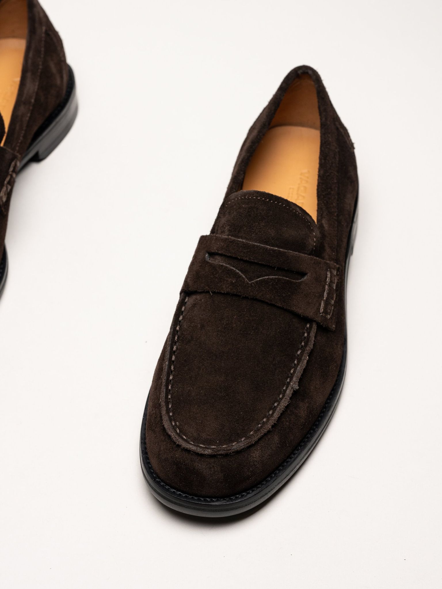 Vagabond - Steven - Mörkbruna loafers i mocka