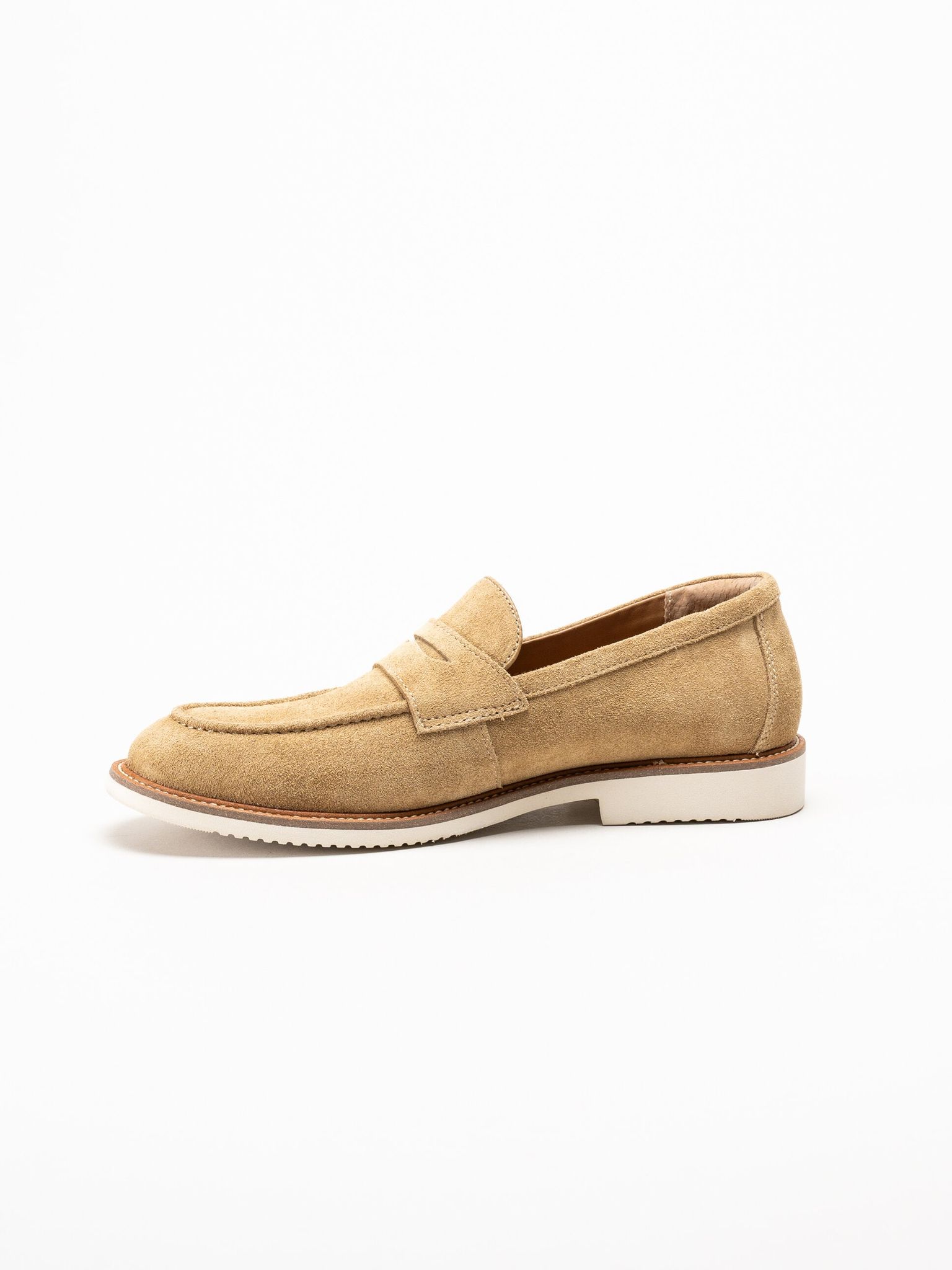 Tamaris - Ljusbruna loafers i mocka