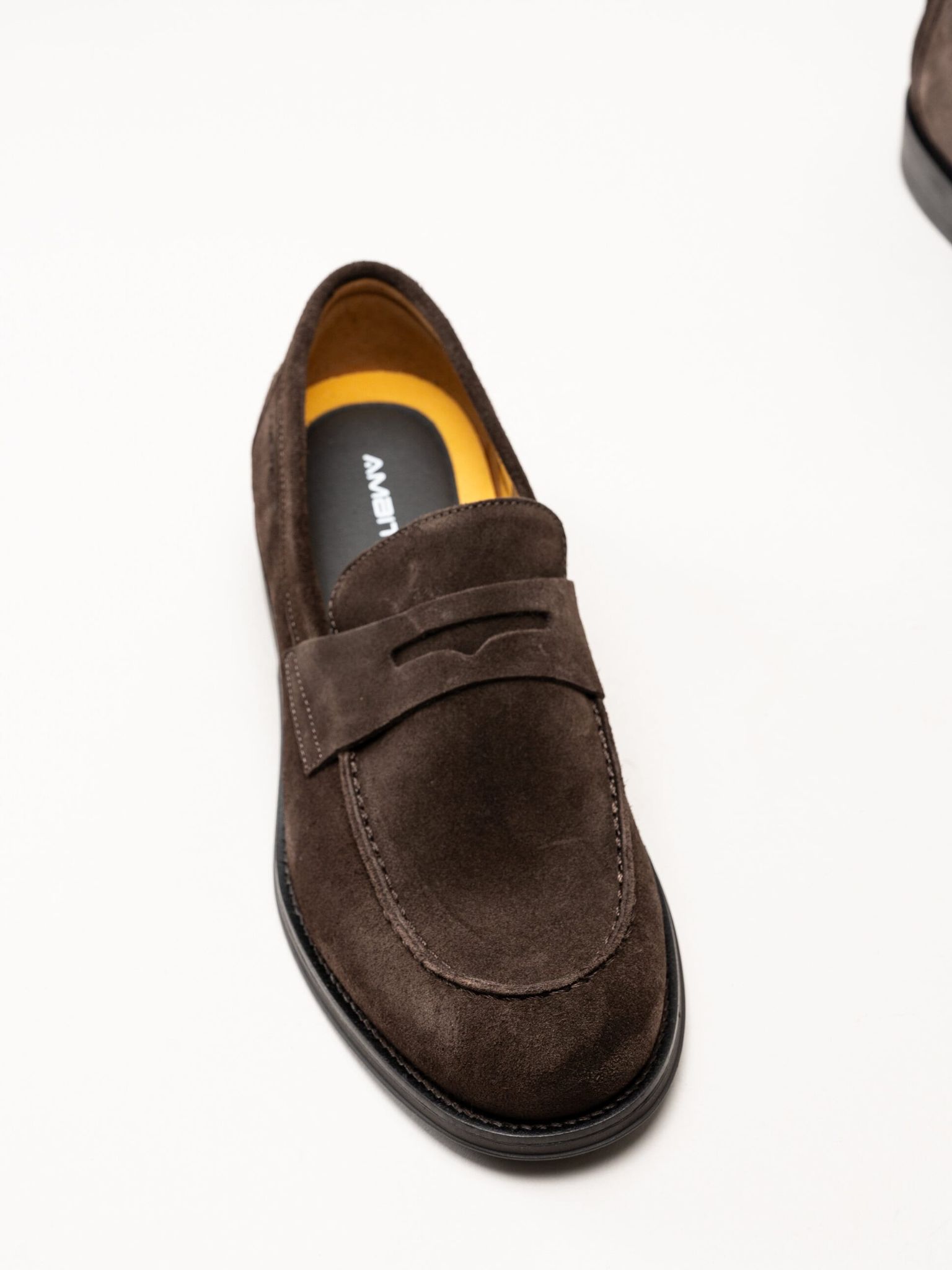 Ambitious - Mörkbruna pennyloafers i mocka
