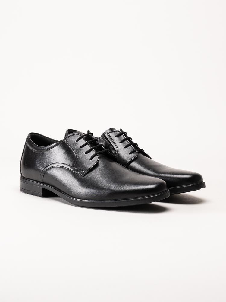 Clarks - Howard - Svarta snörskor