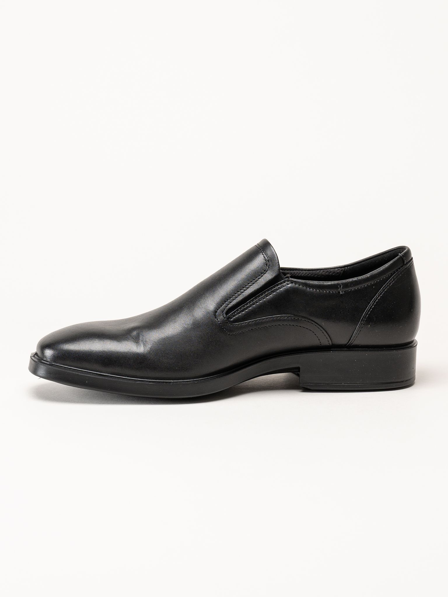 Ecco - Metro Milan - Svarta slip on skor