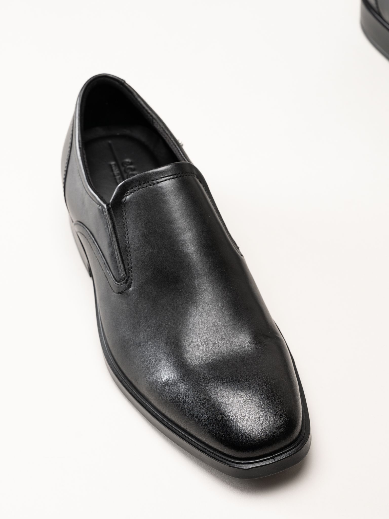 Ecco - Metro Milan - Svarta slip on skor