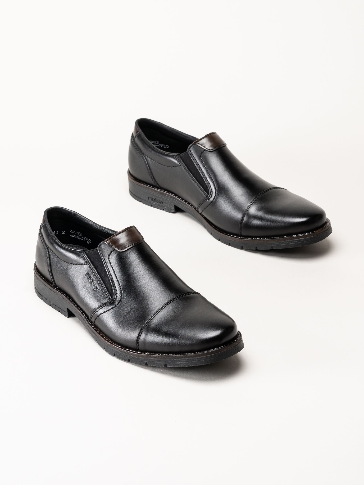 Rieker - Svarta loafers
